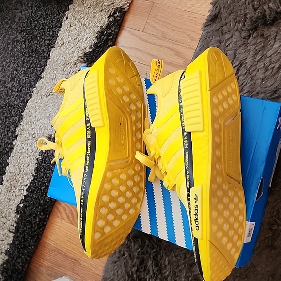 WOMENS ADIDAS NMD SNEAKERS - Picture 9 of 10